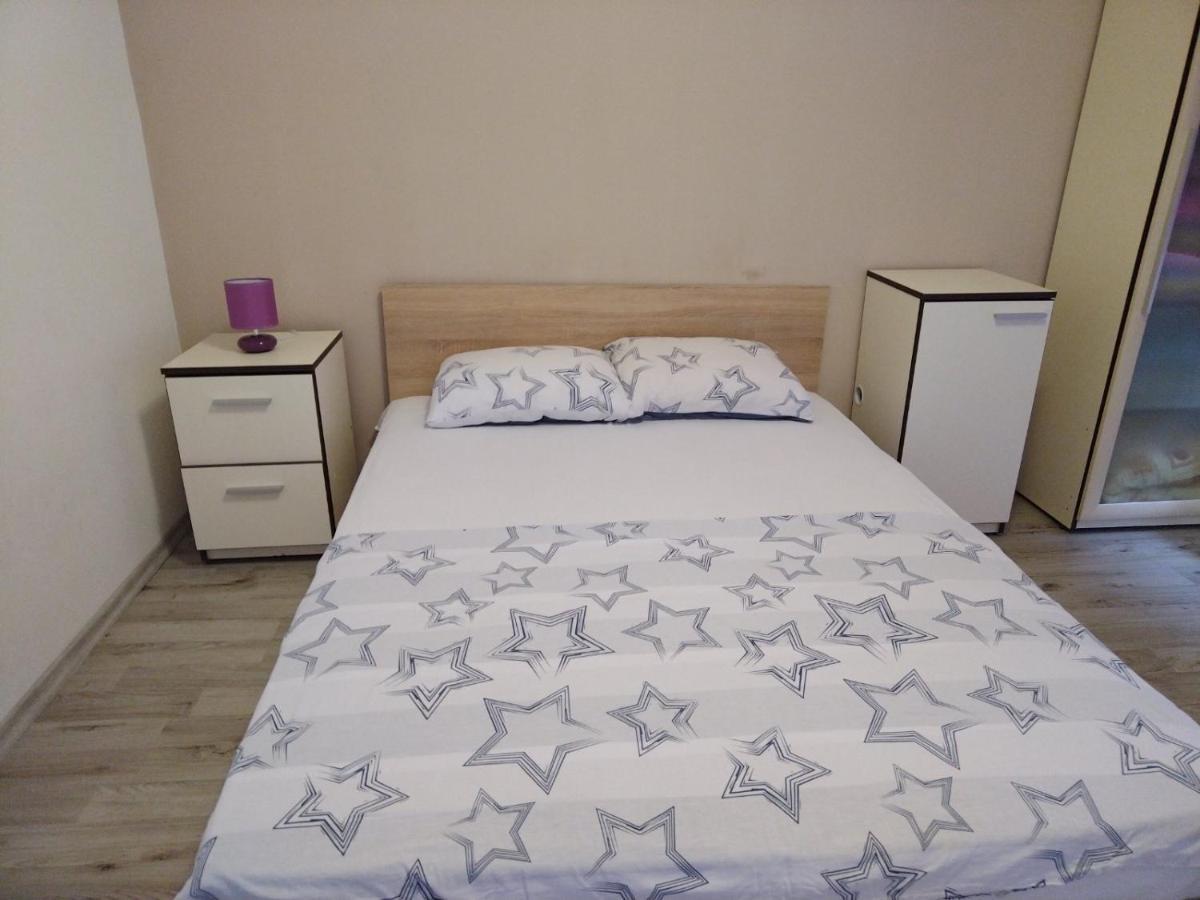Cosy Central Apartment Varna Luaran gambar